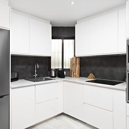 Two Bedroom Apartment In Puerto Banus With Terrace Marbella Esterno foto