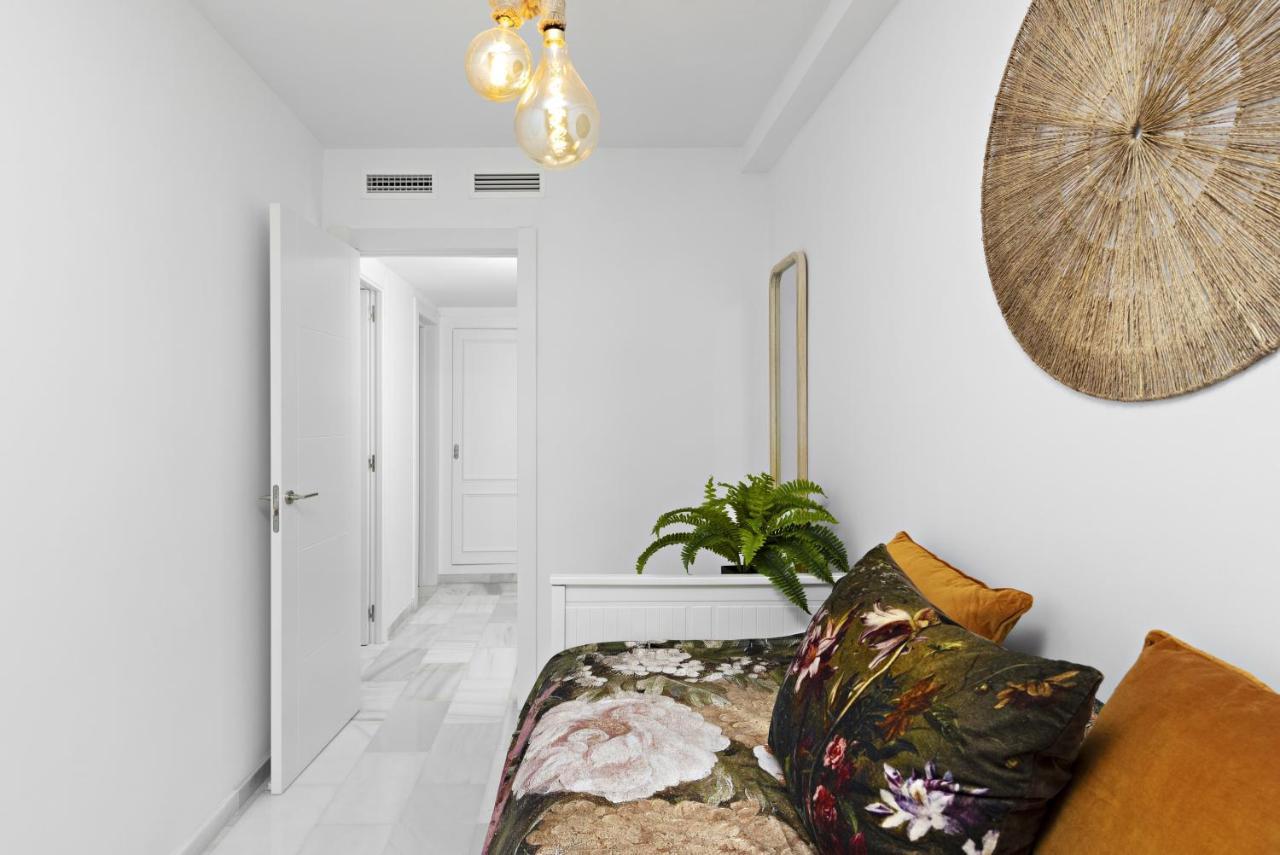 Two Bedroom Apartment In Puerto Banus With Terrace Marbella Esterno foto
